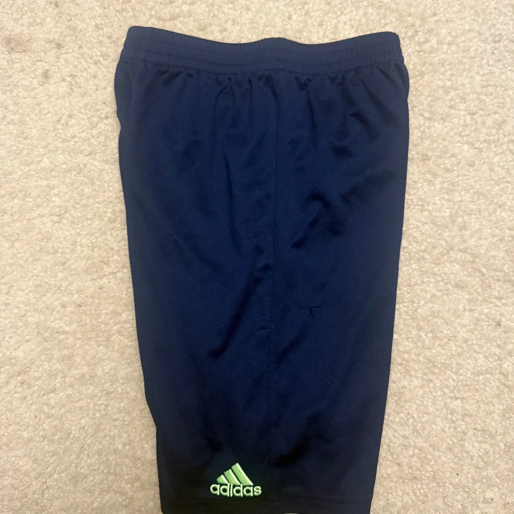 Adidas Kids Navy Blue Lime Green Stripe Mesh Athletic Shorts Boys Size 7